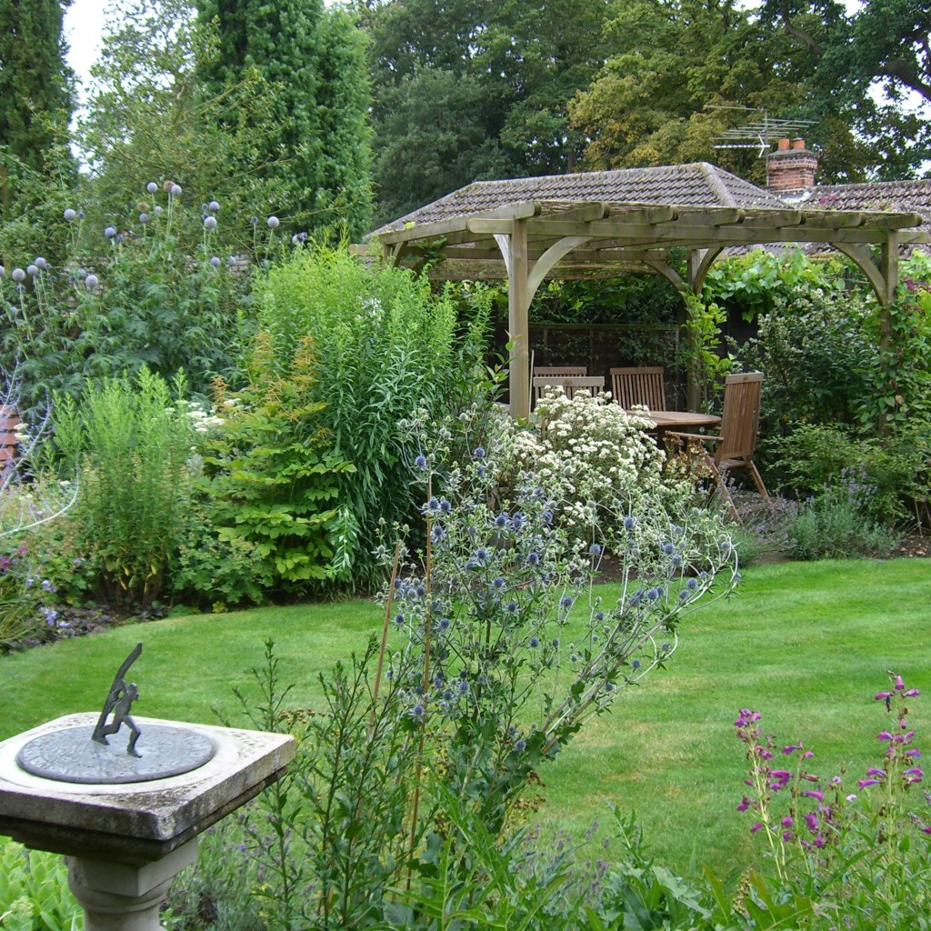 Garden renovation Beds, Herts and Bucks Susan Young Garden Designer